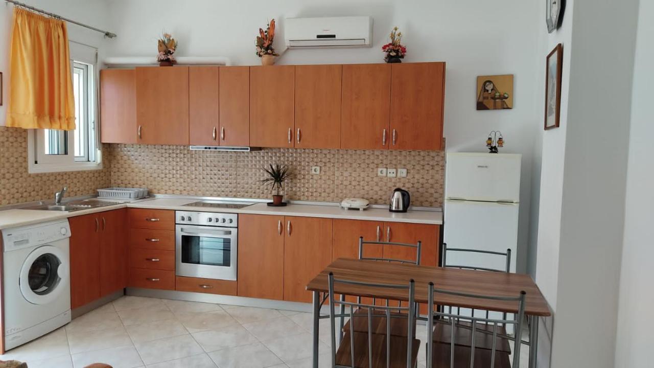 Antonios Apartments Archangelos  Eksteriør billede